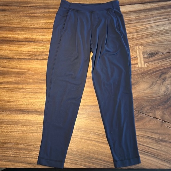 Lululemon - Pleated Front Jogger Pants - Picture 1 of 4